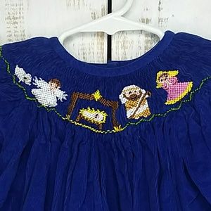 Nativity smocked corduroy set size 3T